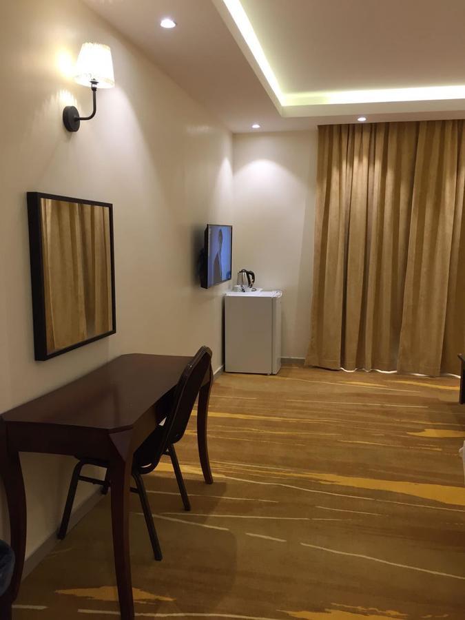 Asfar Plaza Aparthotel Ал Хубар Екстериор снимка