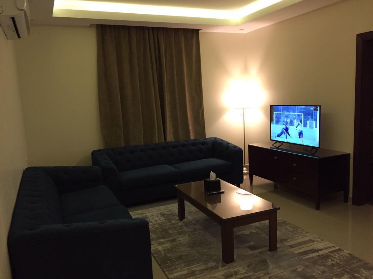 Asfar Plaza Aparthotel Ал Хубар Екстериор снимка